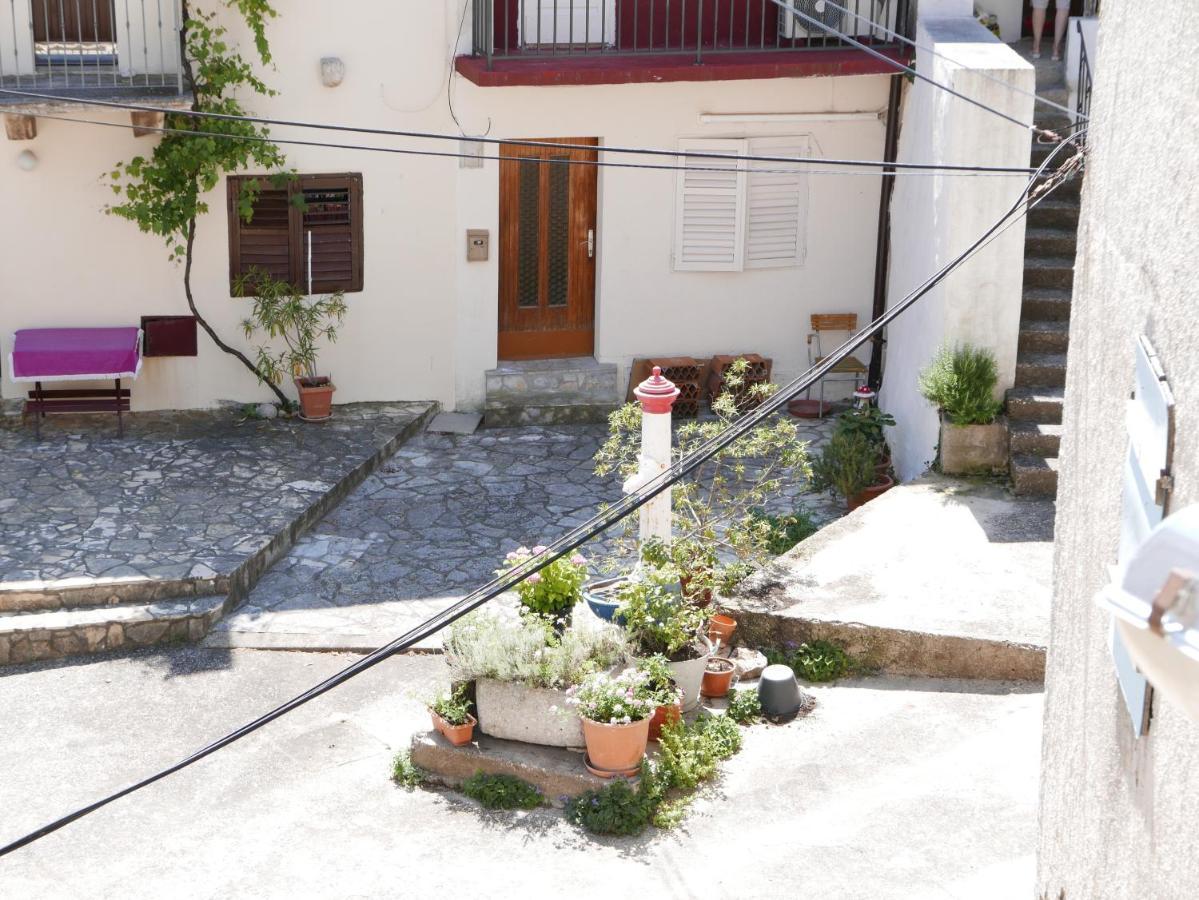 Ferienwohnung Potocina 21 Vrbnik Exterior foto